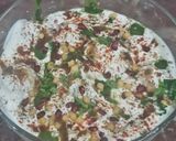 A picture of step 4 of Dahi Vada.