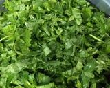 A picture of step 2 of Saag dal sarson,bathwa or palak.