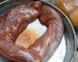 Foto del paso 1 de la receta: Solomillo jugoso al horno con arroz frito