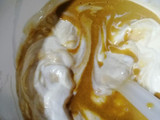 Mousse de piloncillo con jelly de tejocote con guayaba