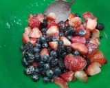 Foto del paso 1 de la receta: Budín de Yogurt y Frutos rojos