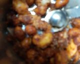 A picture of step 2 of Vada Pav.