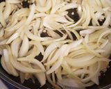 Foto del paso 3 de la receta: Pechugas de pollo con salsa de leche