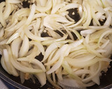 Foto del paso 3 de la receta: Pechugas de pollo con salsa de leche