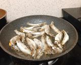 Hình bước làm 2 của món Cá Bống Biển Chiên Giòn
