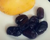 عکس مرحله 1 از دستور نوشیدنی انبه و خرما 🥭