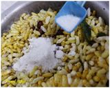 A picture of step 5 of Spicy Murmura Chivda.