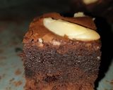 Foto langkah ke 8 dari resep Chocolate Brownies Shiny and fudgy.
