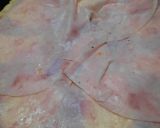 Foto del paso 4 de la receta: Primer pizza del año de jamón y morrón compartida con amigas