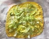 Foto del passaggio 5 della ricetta Rotolo di frittata di zucchine ripiena