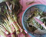 Foto langkah ke 1 dari resep Tumis Kangkung.