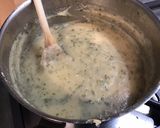 Une image de l'étape 5 de Semoule de blé fine façon purée au bouillon de bœuf et coriandre hachée.