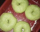 Foto langkah ke 4 dari resep Donat pandan tanpa telur.