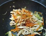 Une image de l'étape 3 de Nouilles de riz sautées.