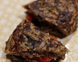 Foto del paso 7 de la receta: Tortilla de cebolla caramelizada y butifarró de ceba (morcilla de cebolla)