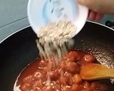A picture of step 5 of Plum sauce in two different way.