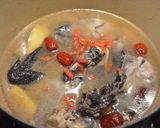 麻油烏雞湯的食譜步驟5照片