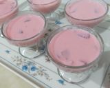 A picture of step 4 of Strawberry Frozen yogurt.