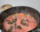 Foto langkah ke 4 dari resep Bubur Bayam Merah.