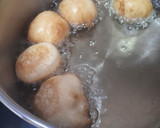 Foto del paso 2 de la receta: Buñuelos de yogurt