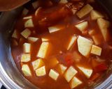Paprikáskrumpli tarhonyával recept fázis 3 fotója