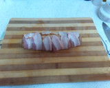 Foto del paso 2 de la receta: Medallones de cerdo albardados con reducción de PX y guarnición de calabacín con salsa holandesa