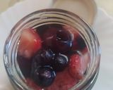 Foto del paso 4 de la receta: Arándanos, Frutillas, Cerezas En Almíbar / Frutos Rojos
