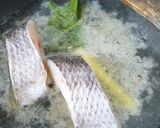 Foto langkah ke 2 dari resep MPASI 8m+ Ikan Nila Kuah.