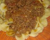 Foto del paso 2 de la receta: Salsa boloñesa con carne molida y fideos moñitos