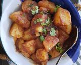 A picture of step 4 of Khattay aloo.