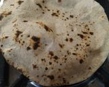 A picture of step 4 of Wheat Flour Roti.