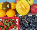 Foto langkah ke 2 dari resep Salad buah 🍉🍊🍈🍓🥭🍇🥝🍎🍐🧀.