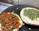 A picture of step 5 of Cheesy Veg Bun.