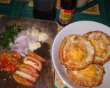 Foto langkah ke 1 dari resep Telur ceplok kuah kecap.