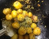 A picture of step 5 of Achaari Aloo.