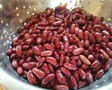 A picture of step 9 of Beefed up Chilli Con Carne, with fresh chillies.