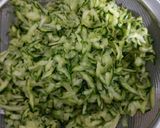 Foto del passaggio 1 della ricetta Hamburger di zucchine