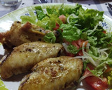 Foto del paso 3 de la receta: Alitas de pollo al horno con ensalada mixta