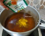 Foto langkah ke 2 dari resep Wedang Kunyit Jeniper.
