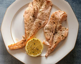 Foto del paso 3 de la receta: Mariposas de salmón a la plancha