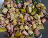 Foto langkah ke 3 dari resep (bukan) Tumis Cumi Cabe Ijo Biasa.