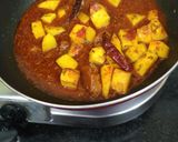 A picture of step 5 of Sweet and sour raw mango curry.