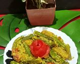 A picture of step 5 of Dherosh Sorshe Poshto (Bhindi mustard Poppy seeds paste).