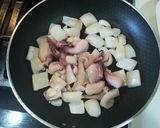 Foto del paso 3 de la receta: Sepia al ajillo con patatas