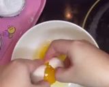Hình bước làm 1 của món Bánh bông lan hấp nồi cơm điện