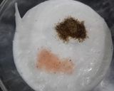 A picture of step 2 of White sauce.