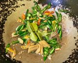 Foto langkah ke 2 dari resep Tumis Cumi Cabe Ijo.