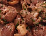 Une image de l'étape 10 de Rognons de veau sauce madère.