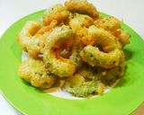 A picture of step 8 of Goya (Bitter Melon) Tempura with Mayo Batter.