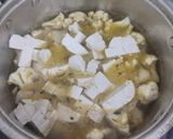 Foto langkah ke 4 dari resep Sop kembang kol tahu.